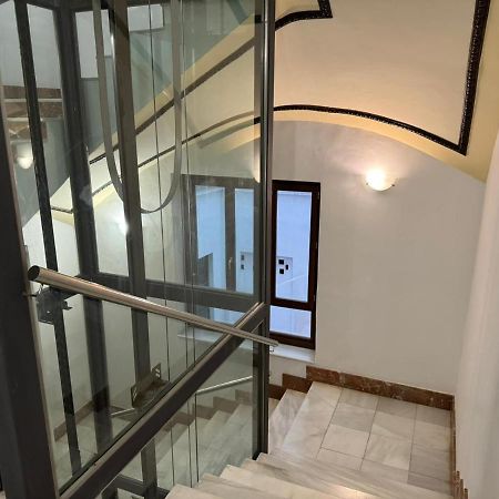 Mr Apartamentos กอร์โดบา ภายนอก รูปภาพ